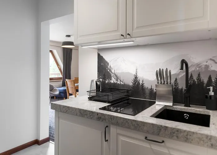 Regle Nocleg ze śniadaniem 3*