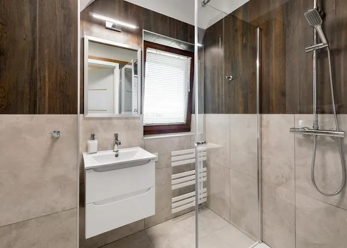 Regle לינה וארוחת בוקר 3*